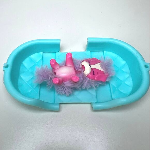 Little Live Pets Scruff Surprise Vet Rescue Toy - Picture 4 of 10